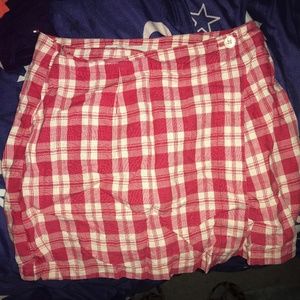 Childrens Old Navy checkered skirt